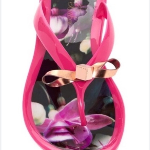 Ted Baker Fuchsia Pink ‘Taito’ Bow Jelly Flip Flop Sandals - Picture 11 of 11